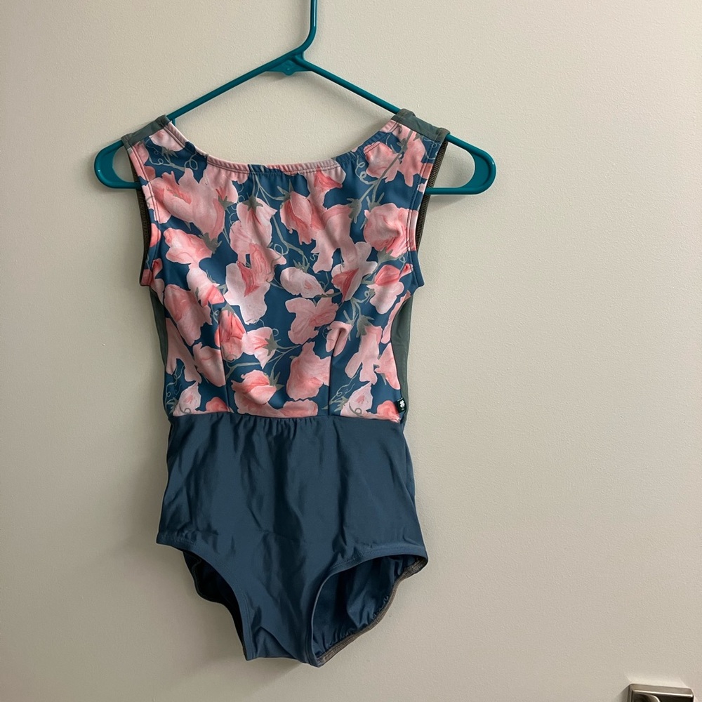 Luckyleo size m with bust lining